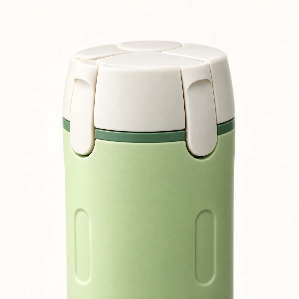 Close-up of the pump cap